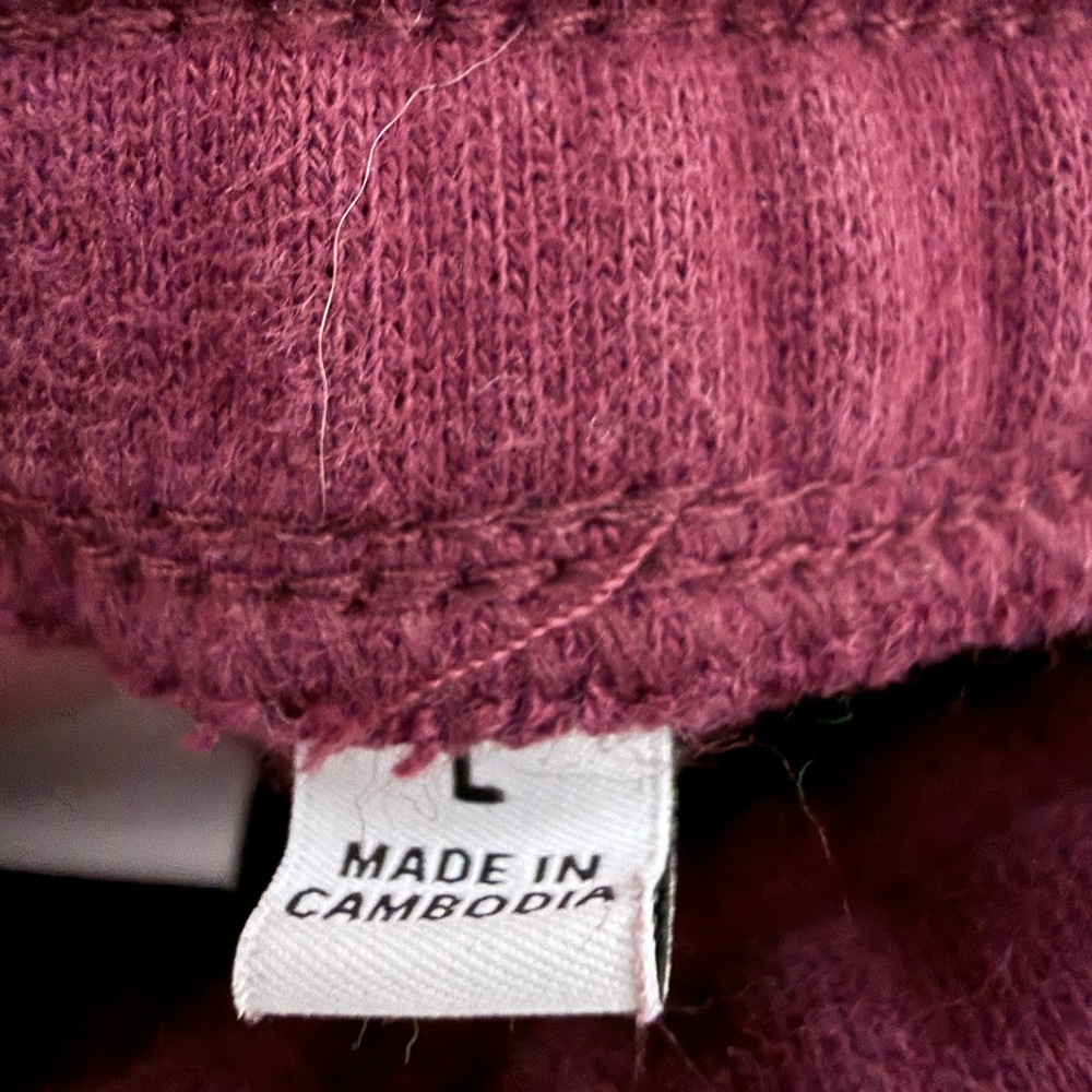 Aritzia
Cozy Sweatfleece Boyfriend Mid-Thigh Short - Picture 5 of 7